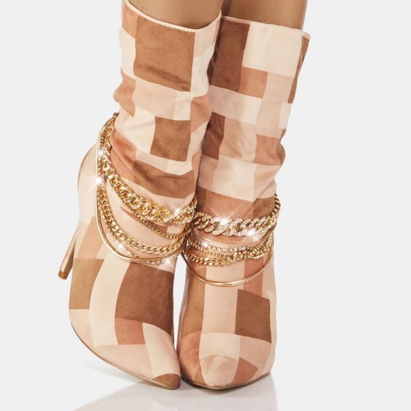 👣Unique CAPE ROBBIN 👣Somewhere Colorblock Chain Detail Boots footwear - Picture 3 of 16